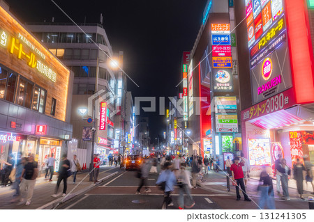 埼玉縣:大宮站,霓虹燈閃耀的繁華夜生活區 埼玉縣:大宮站,霓虹燈閃耀的繁華夜生活區 131241305
