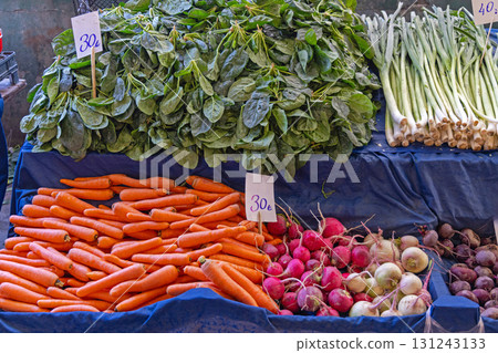 Spinach Carrots Root Vegetables 131243133