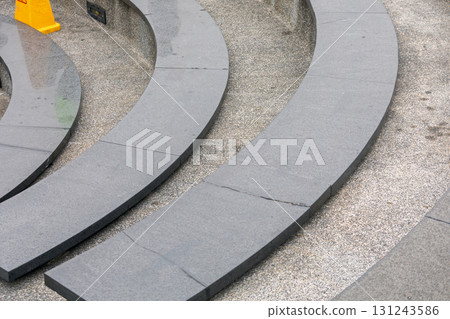 Oval Area Seats 131243586