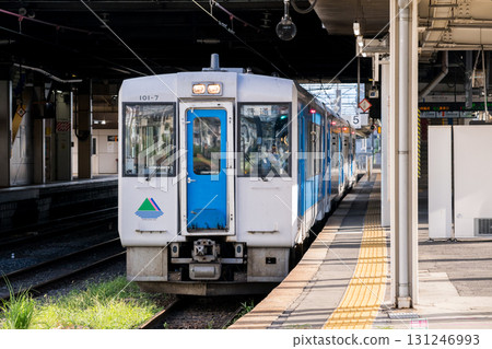 [Yamagata Station] A local train on the Atezawa Line waiting to depart 131246993