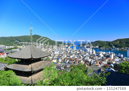 [Hiroshima Prefecture] Tenningji Temple (Tenneiji Sanjuto) and Onomichi Townscape 131247589