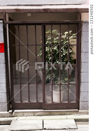 Entrance  131248502