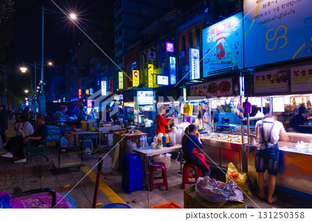 Street stalls at Ningxia Night Market [Taiwan image] 131250358