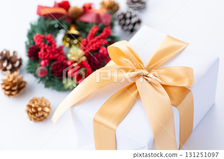 Christmas gift  131251097