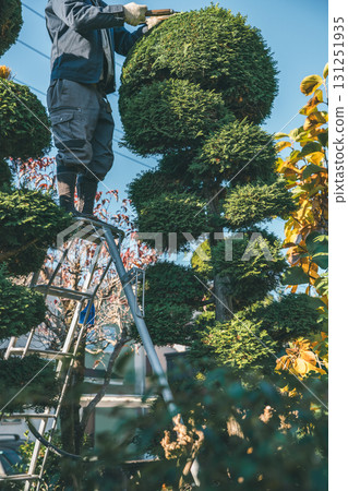 gardener, landscaper, gents 131251935