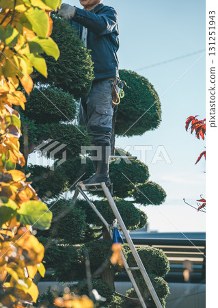 gardener, landscaper, gents 131251943