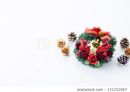 Christmas wreath  131252067