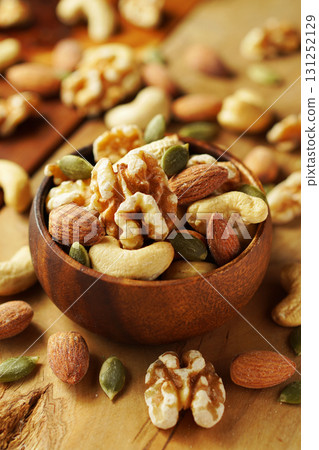 Mixed nuts 131252129
