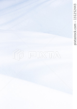 凹凸不平的雪紋 131252443