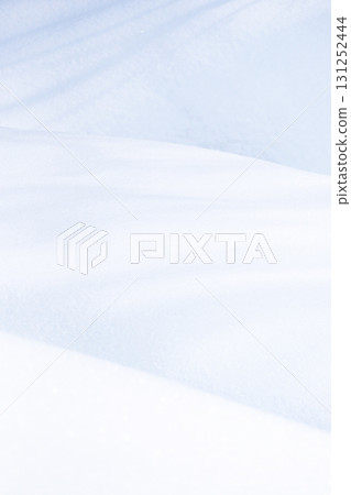 Bumpy snow pattern 131252444