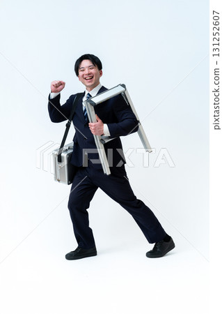 服務工程師 131252607