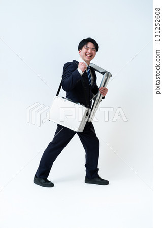 服務工程師 131252608