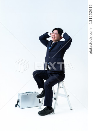 Service Engineer Service Engineer 131252613