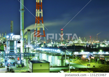 Factory night view in Kamisu City, Ibaraki Prefecture 131253467