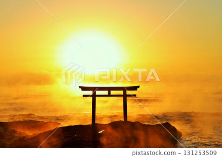 茨城縣大洗磯崎神社的日出 茨城縣大洗磯崎神社的日出 131253509
