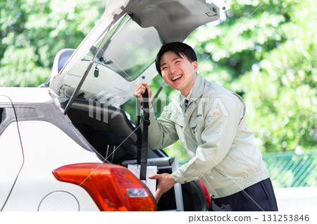Specialist on-site service Specialist on-site service 131253846