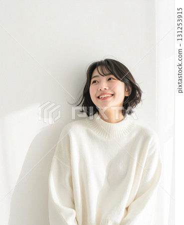 A young woman with a smile 131253915