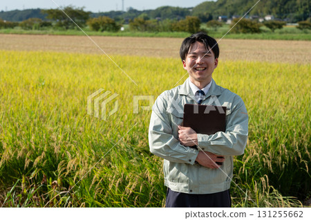 稻田和工作人員 稻田和工作人員 131255662