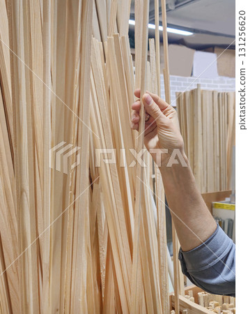 Vertical view the choosing wooden slats. Vertical view the choosing wooden slats. 131256620