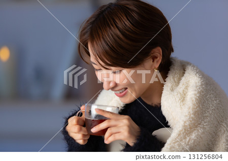 女人溫暖的冬天 131256804