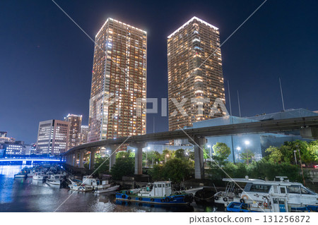 Tokyo: Night view of tower apartments in Shibaura Bay Area, Minato Ward Tokyo: Night view of tower apartments in Shibaura Bay Area, Minato Ward 131256872