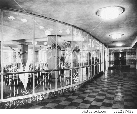 Pre-war architecture, modern architecture, restaurants Pre-war architecture, modern architecture, restaurants 131257432