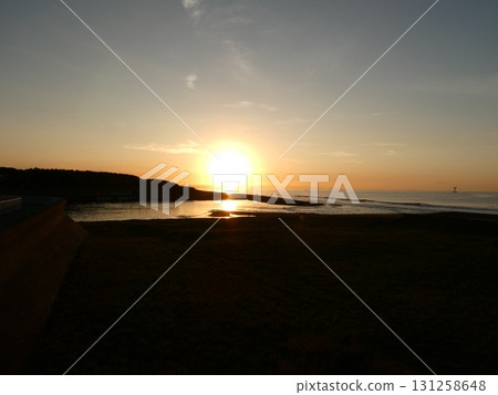 Morning sea 131258648