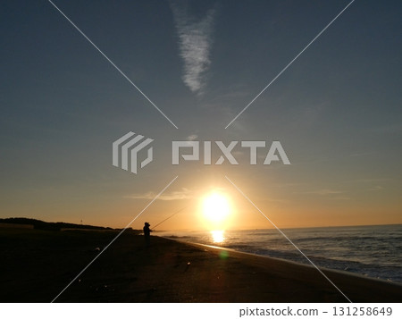 Morning sea 131258649