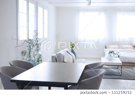 A home with a high-quality living and dining room 131259252
