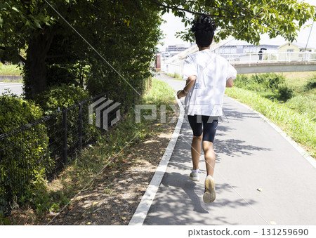 Boy running 131259690