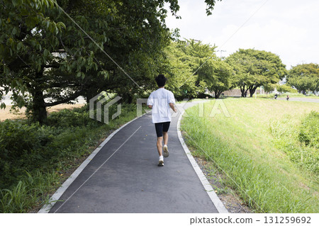 Boy running 131259692
