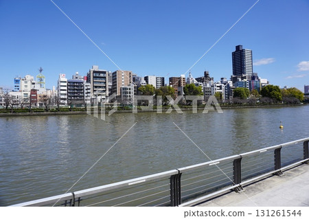 大阪天滿橋地區的風景 大阪天滿橋地區的風景 131261544