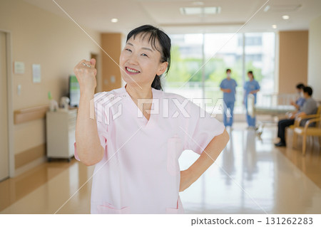 Smiling nurse Smiling nurse 131262283