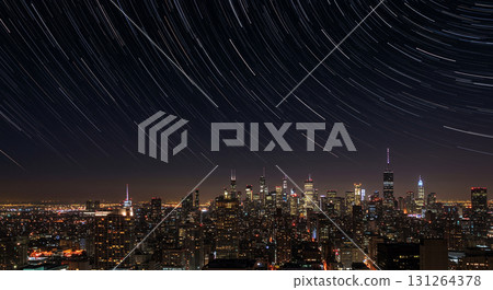繁星點點的摩天大樓夜景 131264378