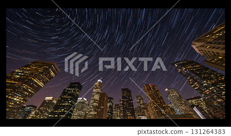 繁星點點的摩天大樓夜景 131264383