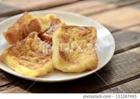 Fluffy French toast made with 5 slices of bread 131267493