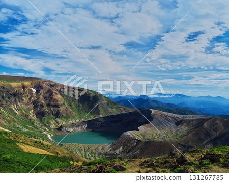 夏季從藏王山禦釜展望台眺望禦釜的景色 夏季從藏王山禦釜展望台眺望禦釜的景色 131267785