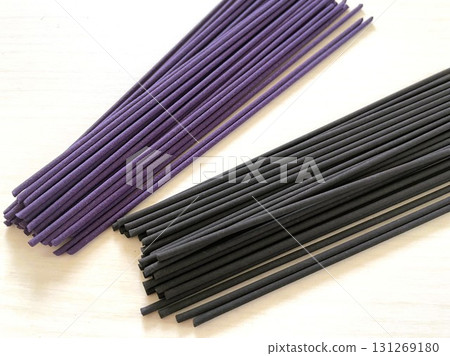 薰衣草香薰紫色線香和柏樹香薰黑色線香 011 131269180