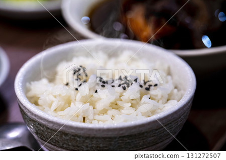 White rice, hot rice, black sesame, rice grain, staple food, white rice, hot rice, black sesame, rice grain, staple 131272507