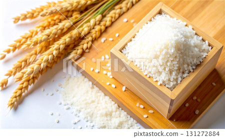 A pile of rice in a wooden box 2 131272884