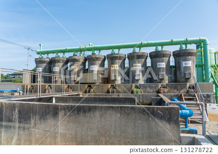 Gas brine separation tank and grit chamber Gas brine separation tank and grit chamber 131278722