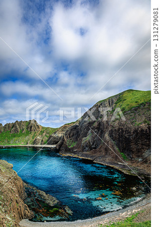 The spectacular view of Cape Sukai on Rebun Island, sparkling in emerald blue The spectacular view of Cape Sukai on Rebun Island, sparkling in emerald blue 131279081