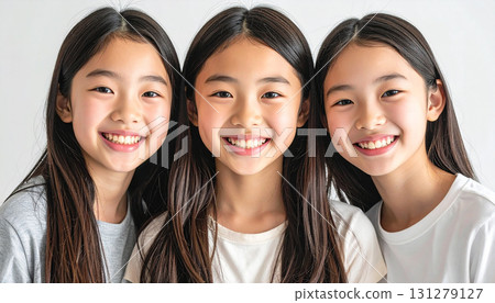Kids Model (triplets) 131279127