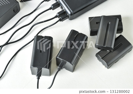 手機電池充電影像 131280002