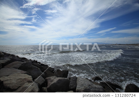海浪拍打著大海 131280724