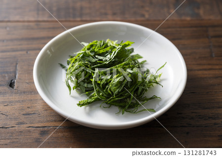 紫蘇綠紫蘇 131281743