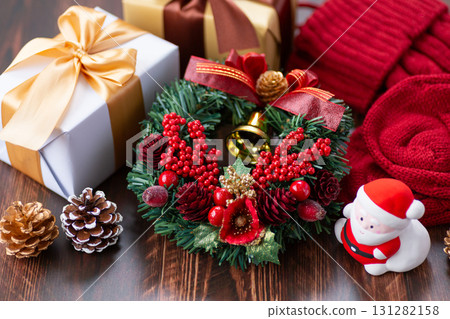 聖誕節租賃和禮品 131282158