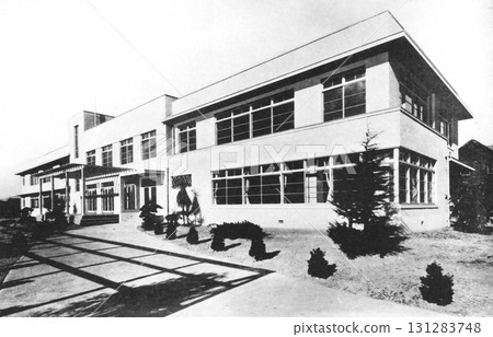 Prewar architecture, Modern architecture, Dormitory 131283748