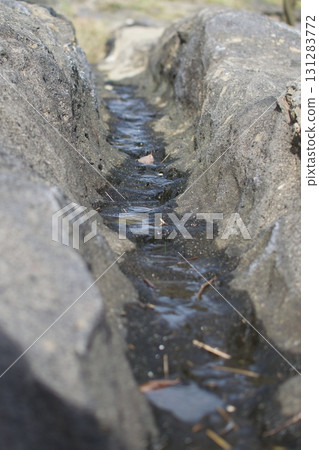 水從山上流向大海：水道 131283772