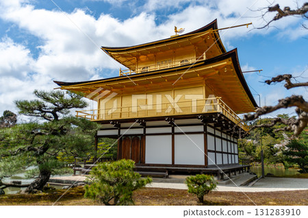 Beautiful scenery of Kinkakuji Temple 131283910